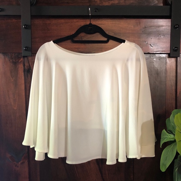 White flowing top - Picture 2 of 2